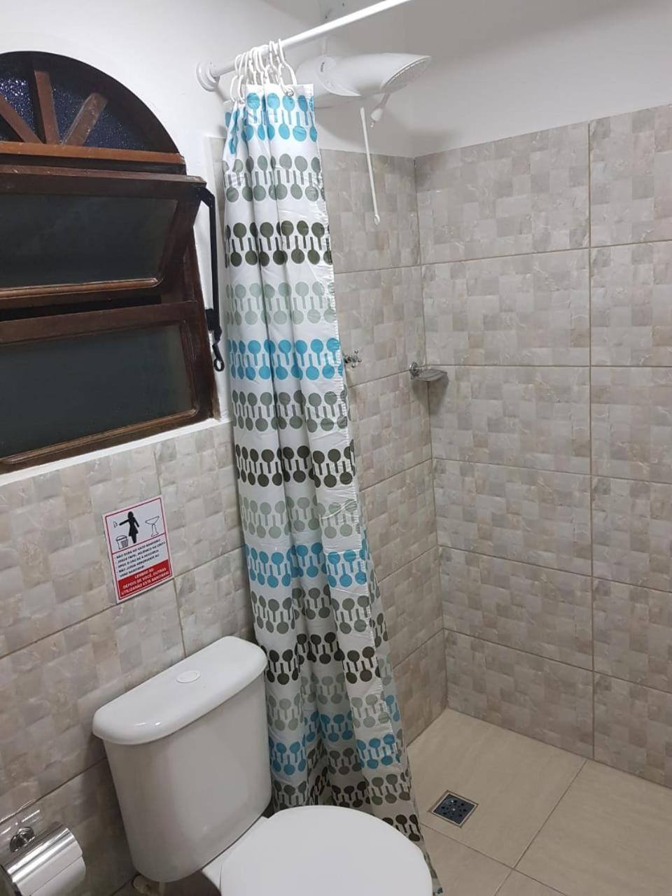 Santo Quintal Hostel Ubatuba Esterno foto